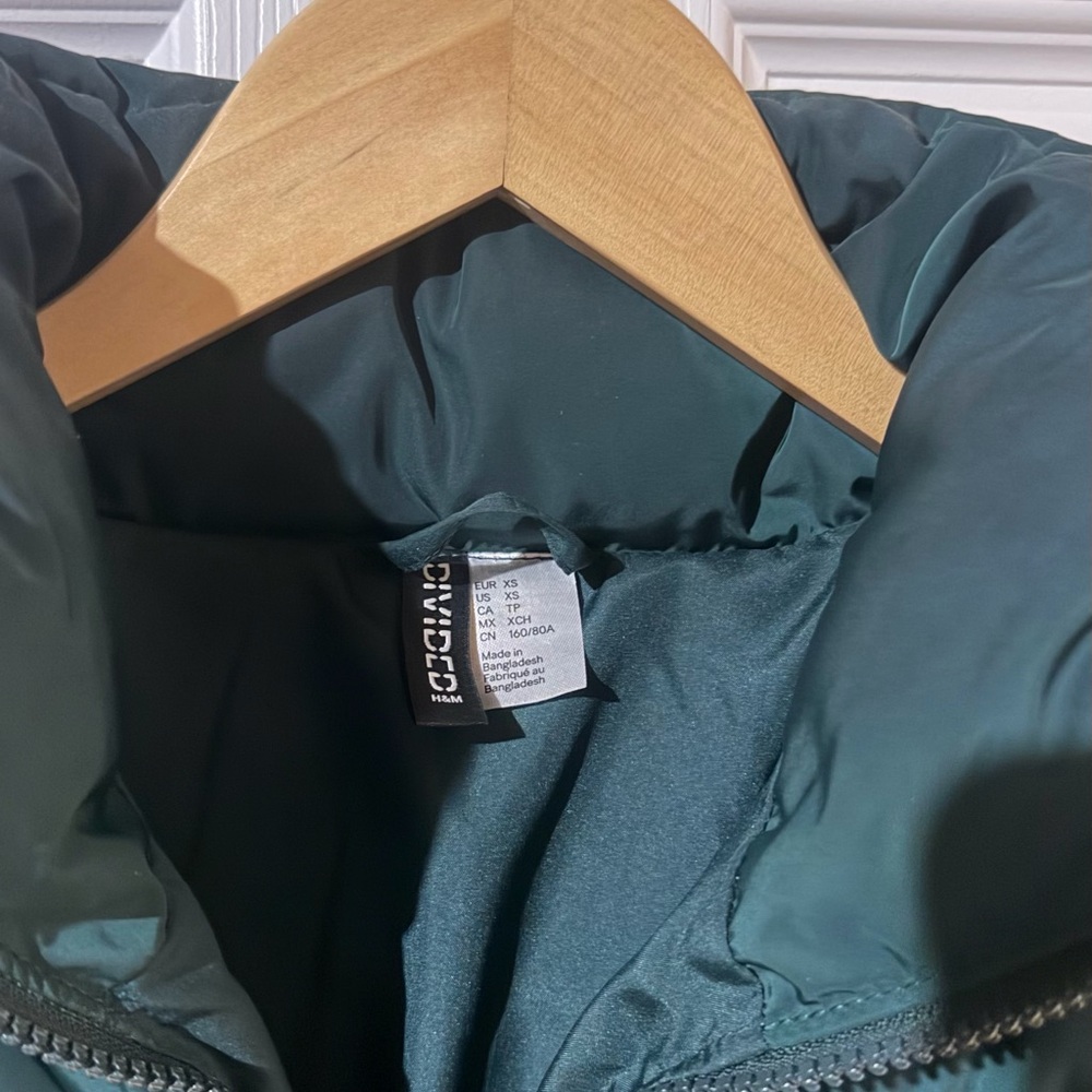 Divided Deep Green Puffer Jacket - Picture 3 of 3